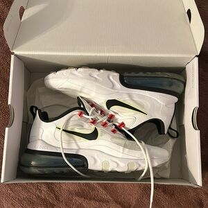 Nike Air Max 270 react